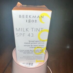 Beekman 1802 Milk Tint SPF 43 - White and Gold